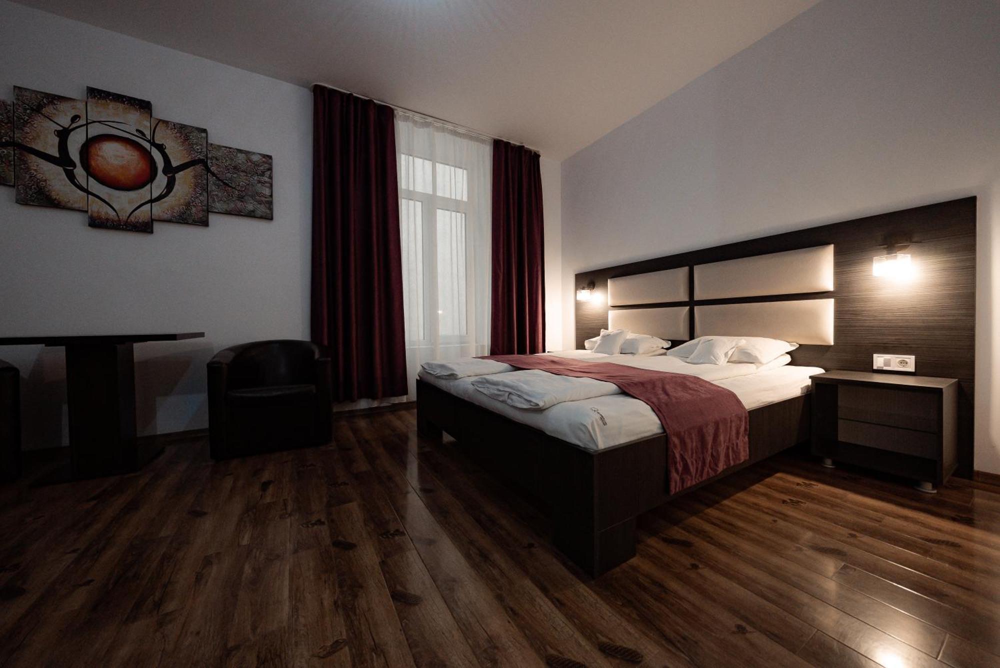 Hotel Quantum House Vatra Dornei Exteriér fotografie