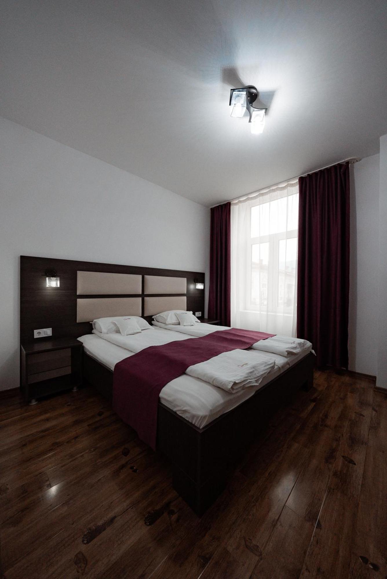 Hotel Quantum House Vatra Dornei Exteriér fotografie